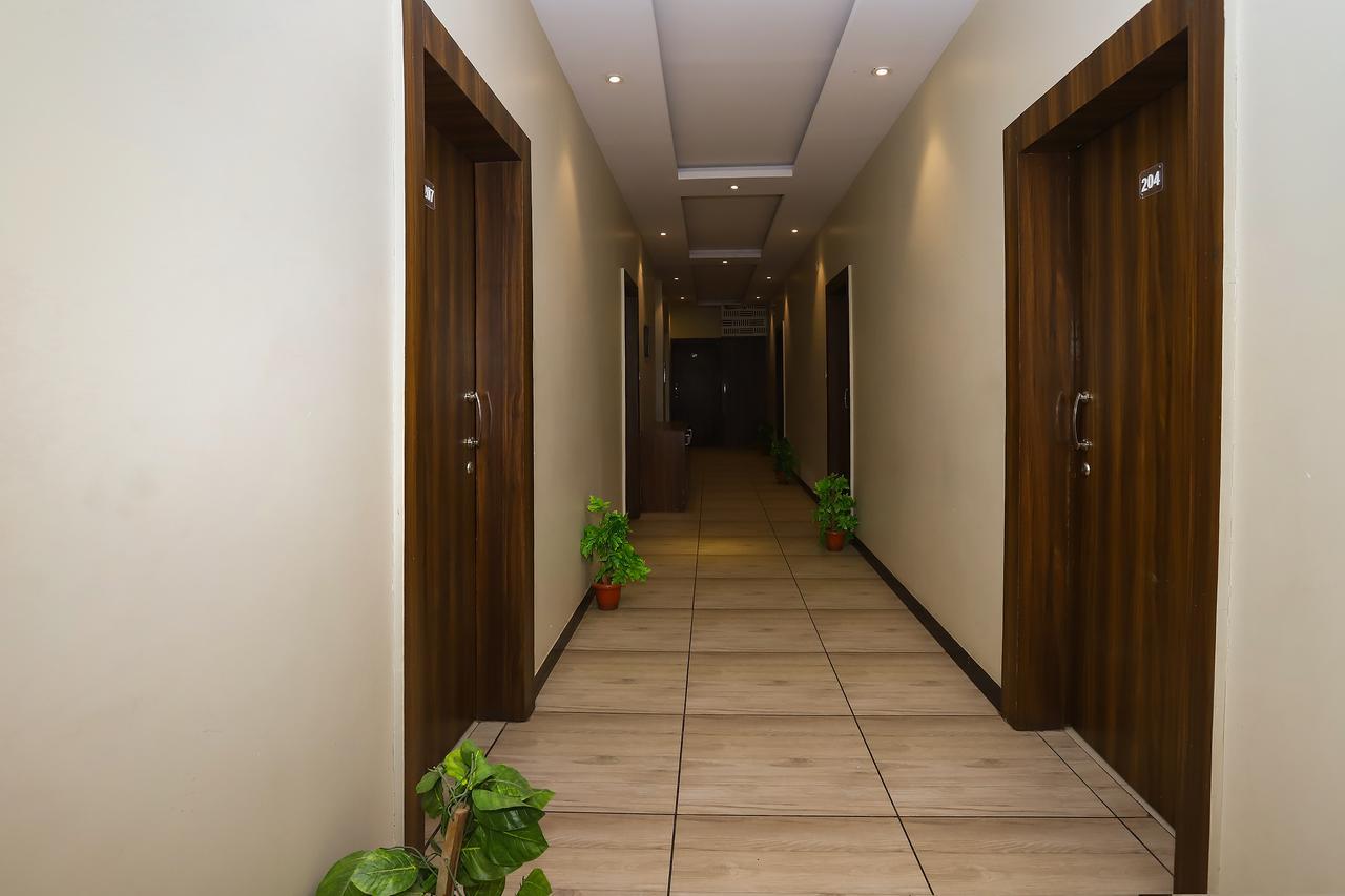 Hotel Ashoka Palace Ujjain Exterior foto