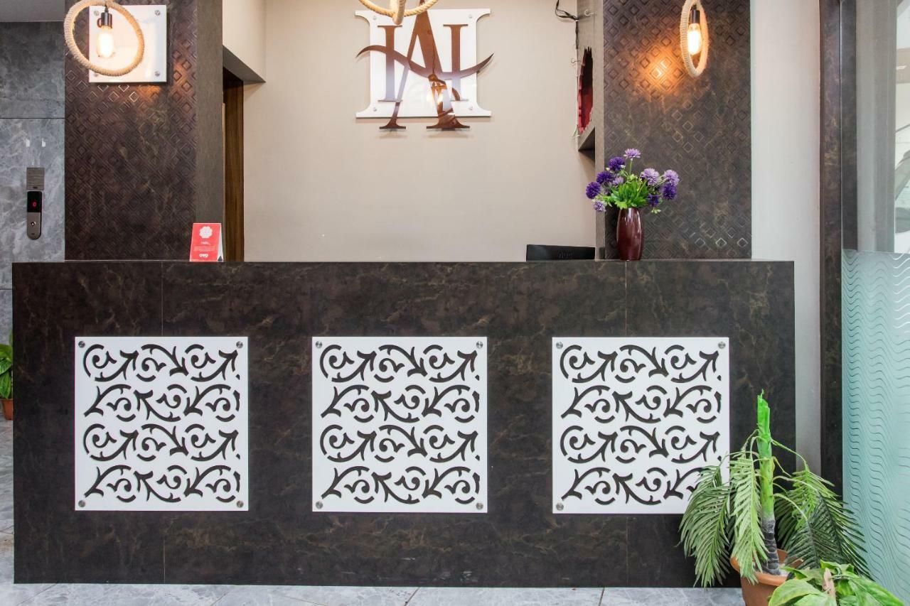 Hotel Ashoka Palace Ujjain Exterior foto